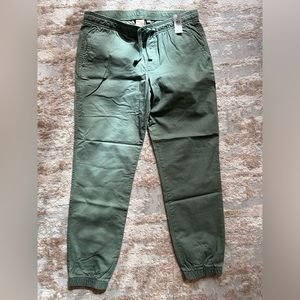 Gap Men’s Khaki Joggers - Size Medium - Army Green
